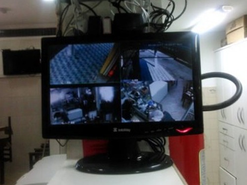 Sistema de CFTV com 4 câmeras de segurança – Pizzaria Família – Jardim